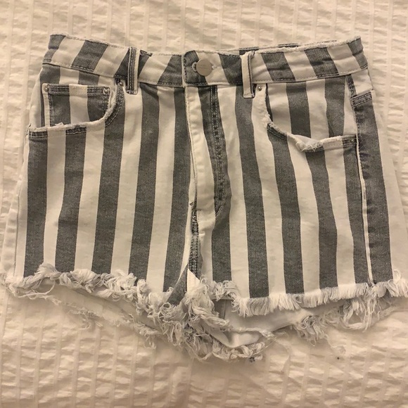 Zara jean shorts - Picture 1 of 2